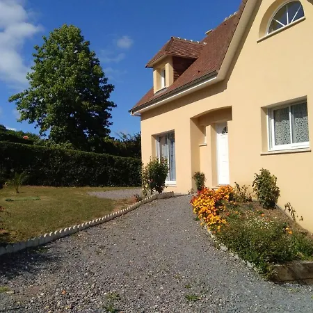 펜션 Maison De 3 Chambres Avec Jardin Clos Et Wifi A Saint Arnoult *